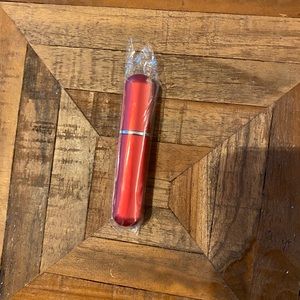 Portable refillable perfume spray bottle